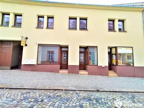 Pronájem obchodního prostoru, Boskovice, Masarykovo náměstí, 50 m2