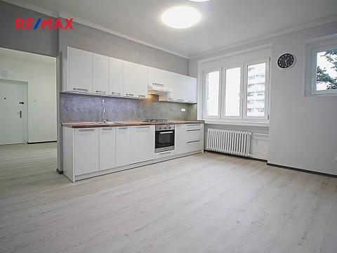Pronájem bytu 3+kk, Kladno, Čs. armády, 81 m2