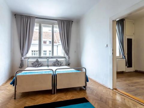 Pronájem bytu 2+kk, Praha - Vršovice, Oblouková, 43 m2