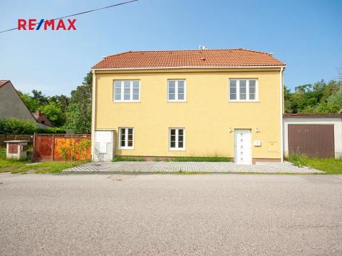 Prodej rodinného domu, Záryby, 165 m2