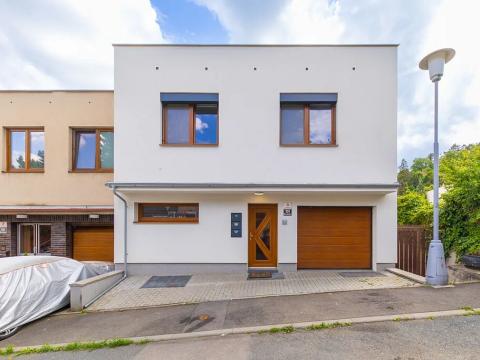 Prodej rodinného domu, Brno, Zavřená, 200 m2