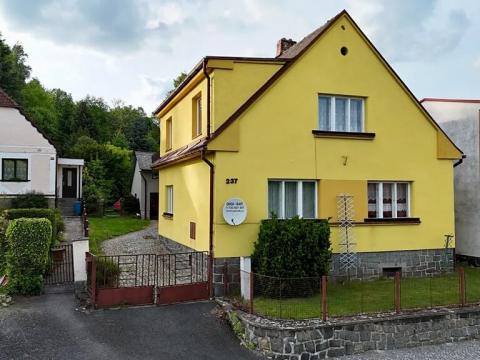 Prodej rodinného domu, Kolinec, 150 m2