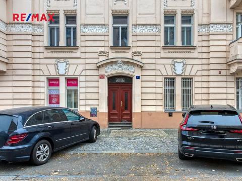 Pronájem bytu 1+1, Praha - Smíchov, Na Plzeňce, 43 m2