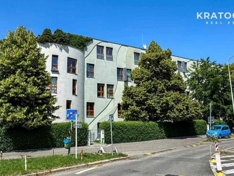 Pronájem bytu 3+kk, Praha - Podolí, Na hřebenech II, 109 m2