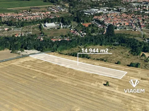Prodej podílu pole, Ivančice, 2490 m2