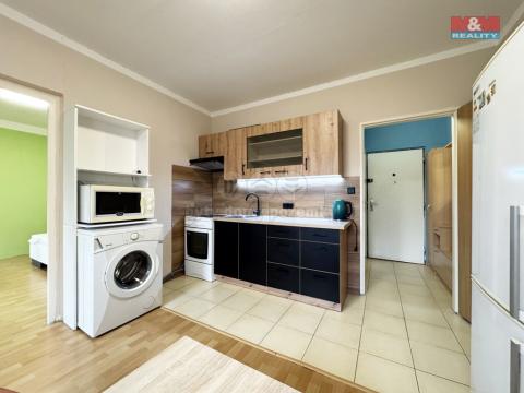 Pronájem bytu 1+1, Karlovy Vary - Rybáře, Čankovská, 36 m2