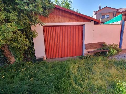 Prodej garáže, Uherský Ostroh, 173 m2