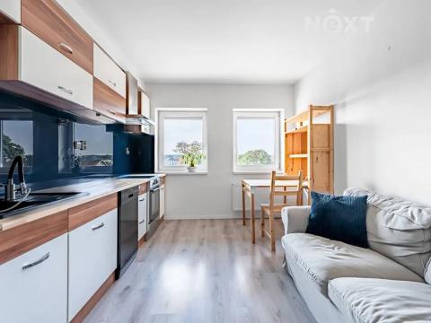 Pronájem bytu 2+kk, Hostivice, Čsl. armády, 46 m2