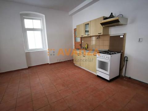 Pronájem bytu 1+kk, Děčín, Drážďanská, 35 m2