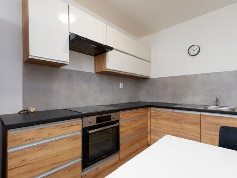 Pronájem bytu 2+1, Ostrava - Bělský Les, Dr. Šavrdy, 45 m2