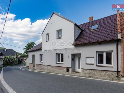 Prodej restaurace, Nezdice na Šumavě, 183 m2