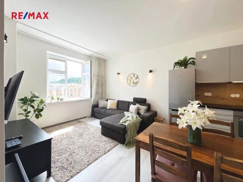 Prodej bytu 2+kk, Praha - Michle, Nuselská, 49 m2