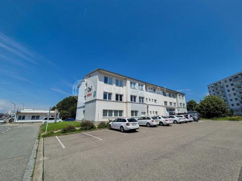 Pronájem kanceláře, Brno - Slatina, Řípská, 436 m2