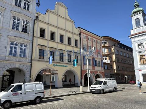 Pronájem kanceláře, České Budějovice, nám. Přemysla Otakara II., 30 m2
