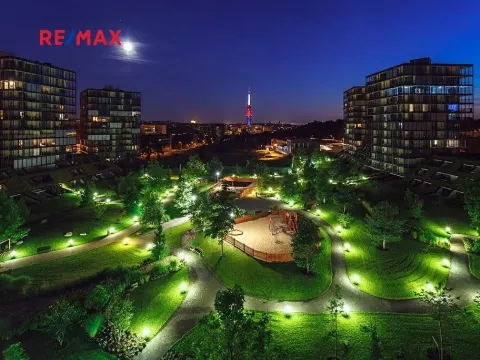 Pronájem bytu 3+kk, Praha - Žižkov, Ke kapslovně, 97 m2