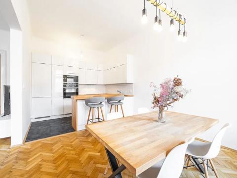 Prodej bytu 3+1, Praha - Smíchov, Zborovská, 100 m2