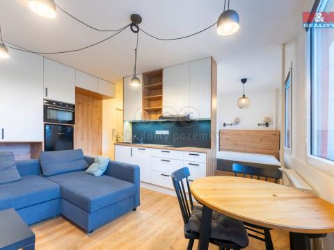 Prodej bytu 1+kk, Kladno - Kročehlavy, Italská, 26 m2