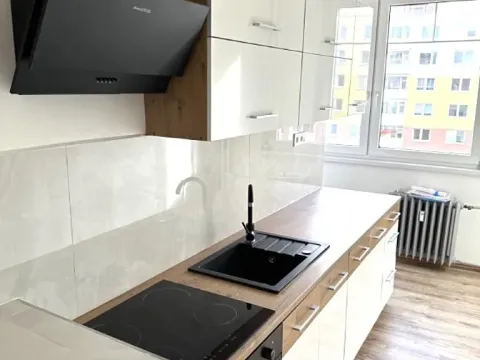 Pronájem bytu 3+1, Klášterec nad Ohří, Školní, 82 m2