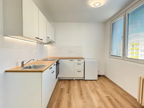 Pronájem bytu 2+kk, Benešov, Jana Švermy, 41 m2