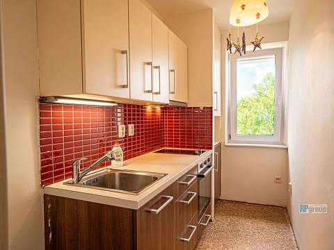 Prodej bytu 2+1, Milovice, Mírová, 48 m2