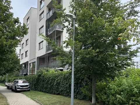 Prodej bytu 2+kk, Praha - Hrdlořezy, Nad Smetankou, 55 m2