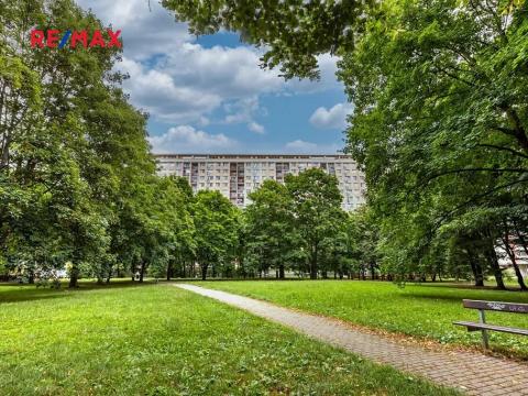Prodej bytu 2+kk, Praha - Kobylisy, Chabařovická, 47 m2