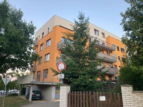 Pronájem bytu 2+kk, Praha, Štúrova, 57 m2