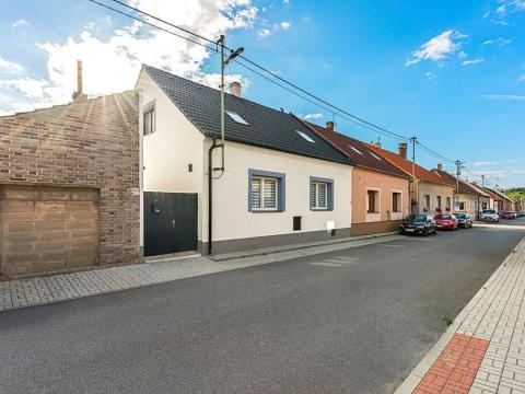 Prodej rodinného domu, Vinařice, V. ulice, 150 m2