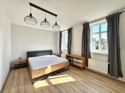 Pronájem bytu 1+kk, Liberec, Vrabčí, 33 m2
