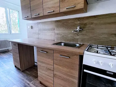 Pronájem bytu 3+1, Chomutov, Jirkovská, 79 m2