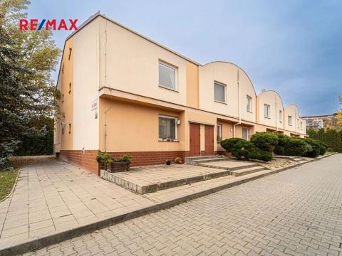 Pronájem bytu 2+kk, Brno, bratří Sapáků, 55 m2