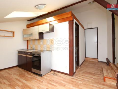 Pronájem bytu 1+1, Trutnov - Střední Předměstí, Novodvorská, 37 m2