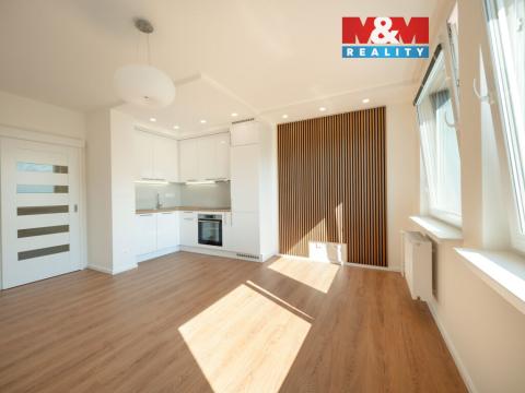 Prodej bytu 2+kk, Praha - Černý Most, Kpt. Stránského, 47 m2