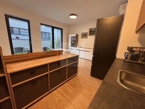 Pronájem bytu 1+kk, Brno, Bratislavská, 58 m2