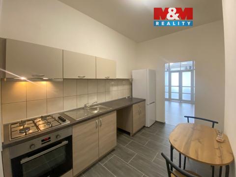 Pronájem bytu 2+1, Svitavy - Město, náměstí Míru, 69 m2