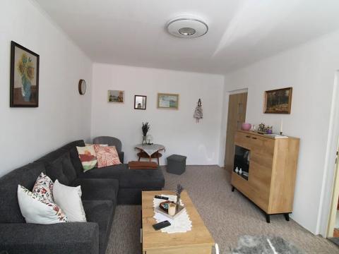 Prodej bytu 2+1, Karlovy Vary, Krymská, 54 m2