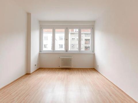 Pronájem bytu 3+kk, Praha - Strašnice, Černokostelecká, 71 m2