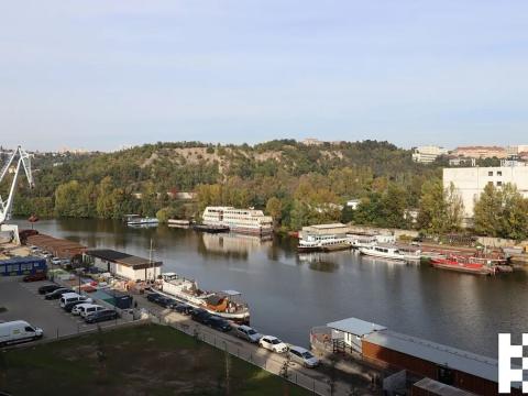 Pronájem bytu 2+kk, Praha - Holešovice, V přístavu, 47 m2
