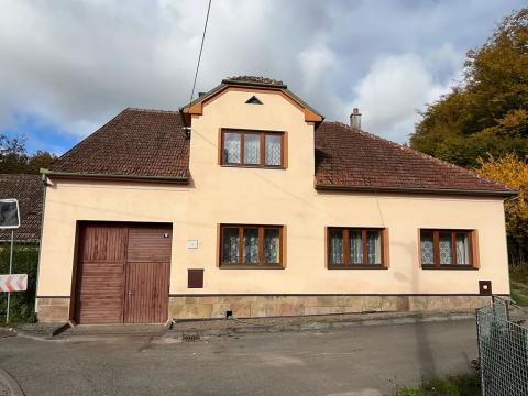 Prodej rodinného domu, Lubě, 200 m2