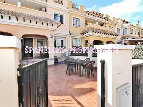 Prodej vily, Torrevieja, Španělsko, 90 m2