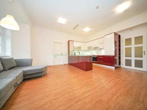 Pronájem bytu 4+kk, Praha - Vinohrady, 104 m2