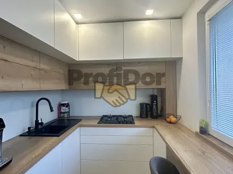 Prodej bytu 3+1, Kopřivnice, Obránců míru, 65 m2