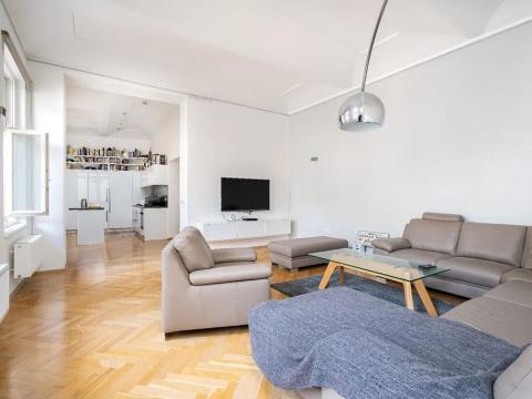 Prodej bytu 2+1, Praha - Nové Město, Soukenická, 78 m2