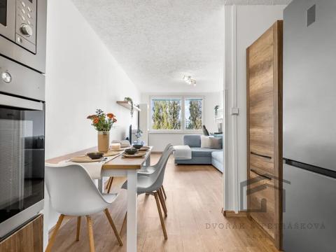 Prodej bytu 3+kk, Praha - Horní Měcholupy, Janovská, 63 m2