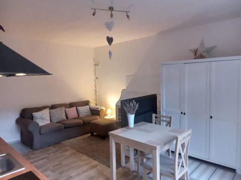 Pronájem bytu 1+kk, Nupaky, Za Hotelem, 32 m2