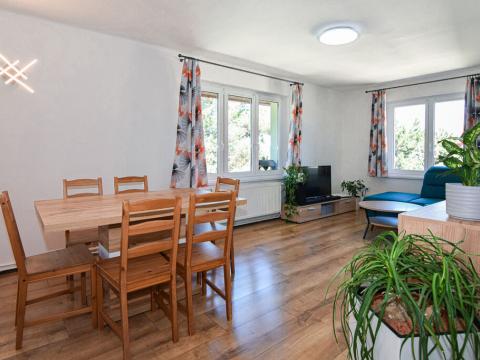 Prodej bytu 3+kk, Veleň, U Sluh, 77 m2