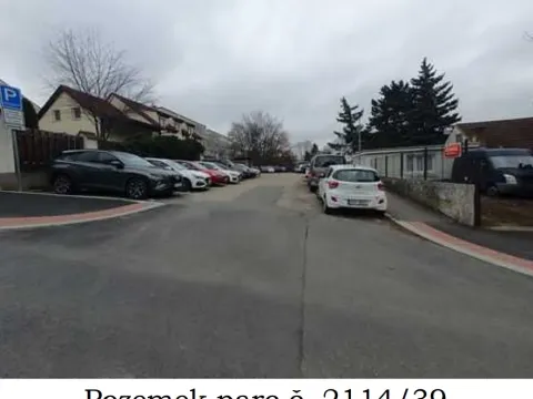 Dražba pozemku, Praha, 5412 m2