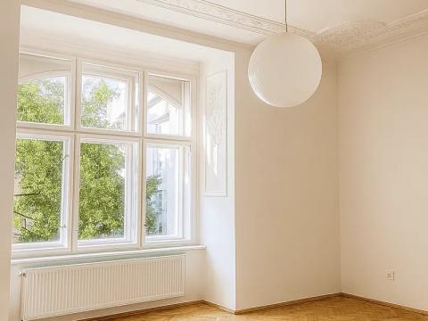 Pronájem bytu 2+kk, Praha, Křižíkova, 51 m2