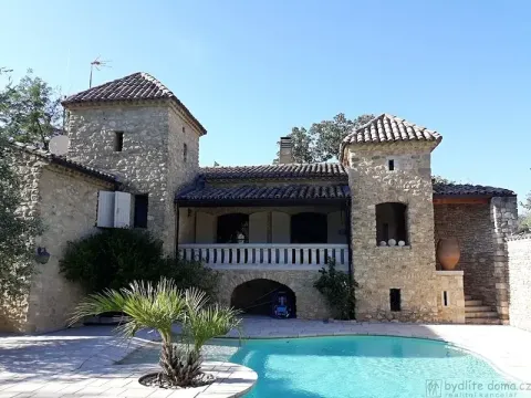 Prodej zemědělské usedlosti, Carsan, Francie, 386 m2