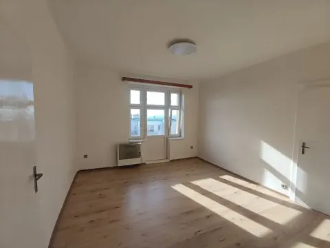 Pronájem bytu 3+1, Praha - Libeň, Pod Vlachovkou, 84 m2